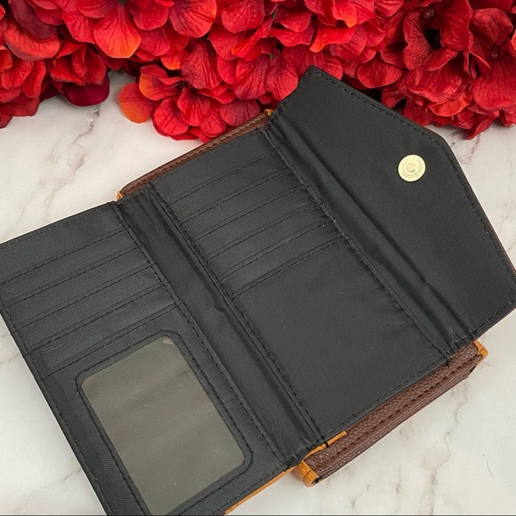 Harry Potter Hogwarts School Trunk Clutch Handbag Crossbody - Picture 13 of 16